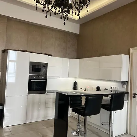 Cathedral Luxury Apartment *